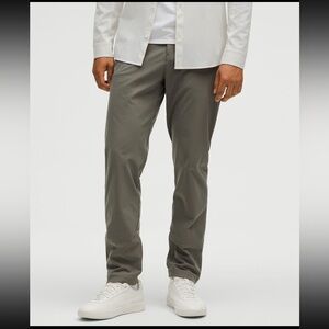 Lululemon Dress Pants Men’s 31 Classic Fit Trouser Warpstreme Grey Sage Like New